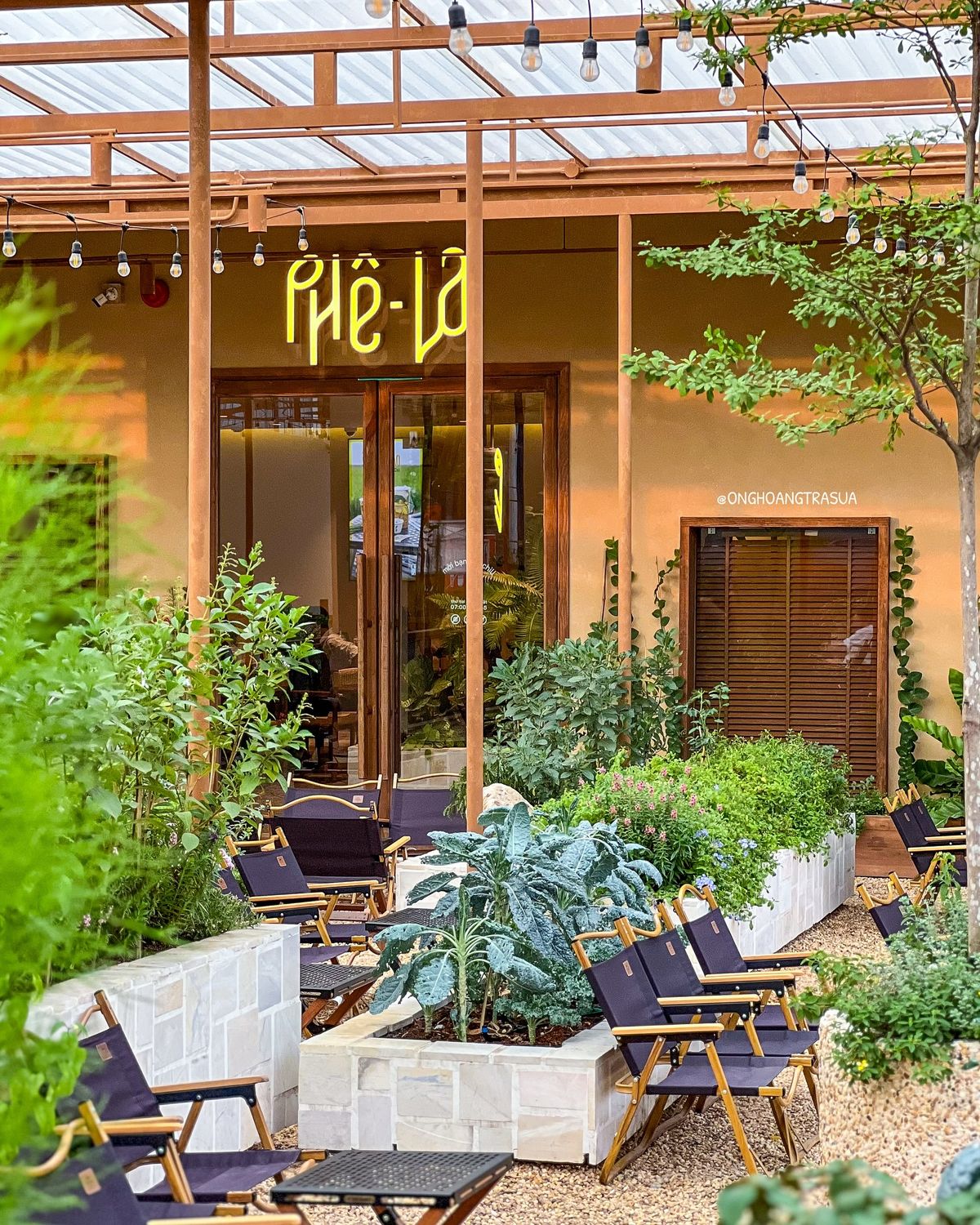 Thiết kế quán cafe sân vườn